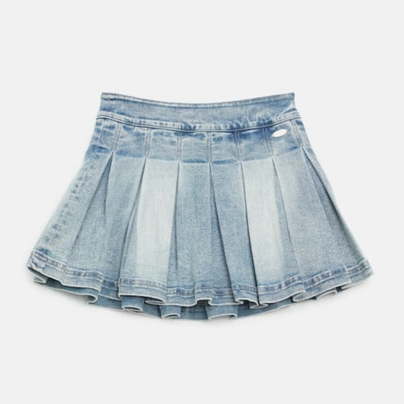 GUESS FACTORY Girl's Blue Pleated Denim Skirt - Size 8 - Picture 1 of 7
